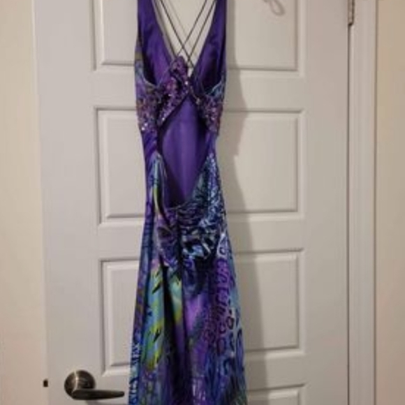 Laura maxi backless dress - Picture 2 of 3